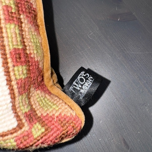 Two’s Company Needlepoint Petit Point "Palm Tree w/ Armorial Crest" Pillow - Picture 3 of 7